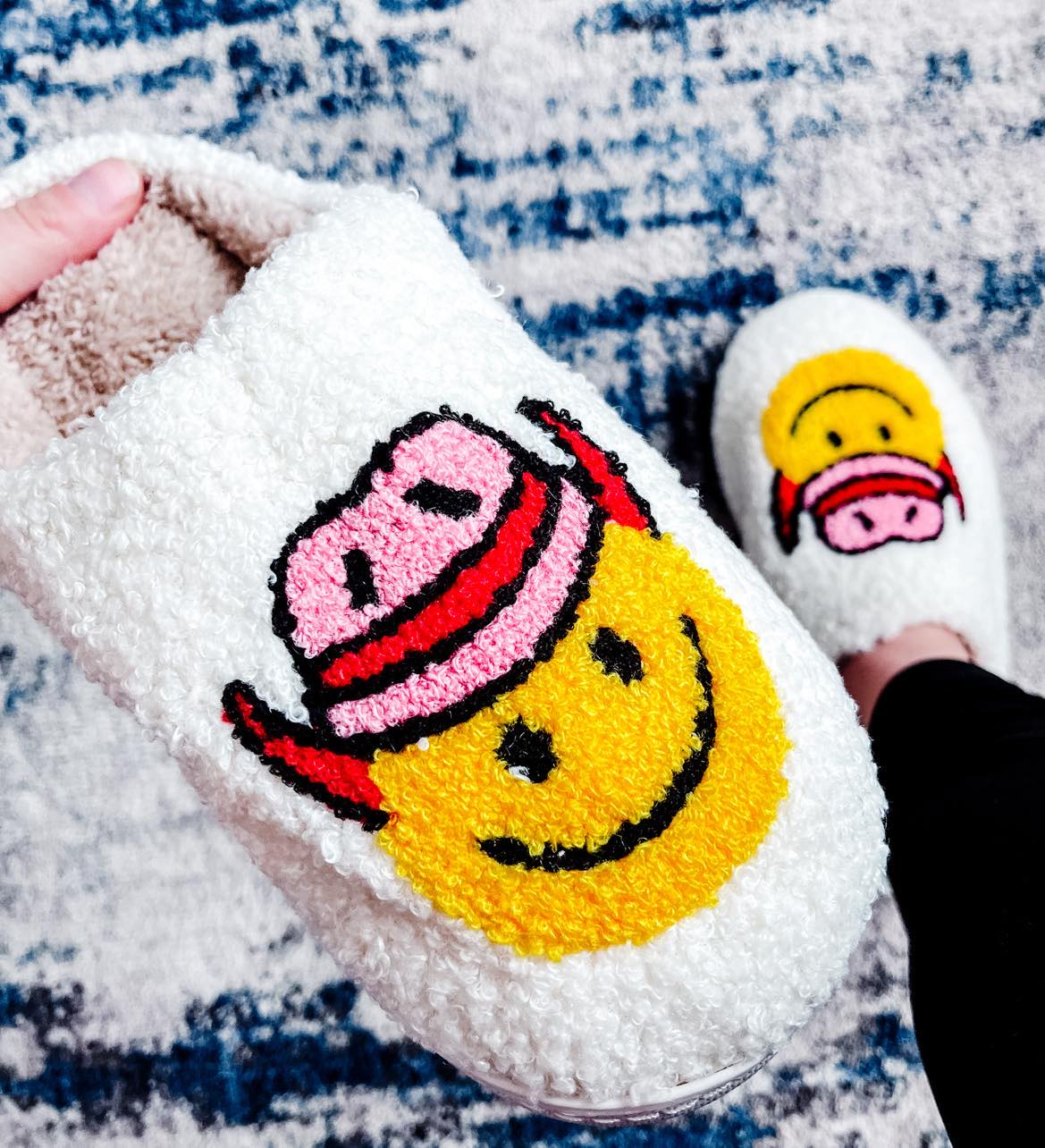 RTS: Howdy Y'all Slippers